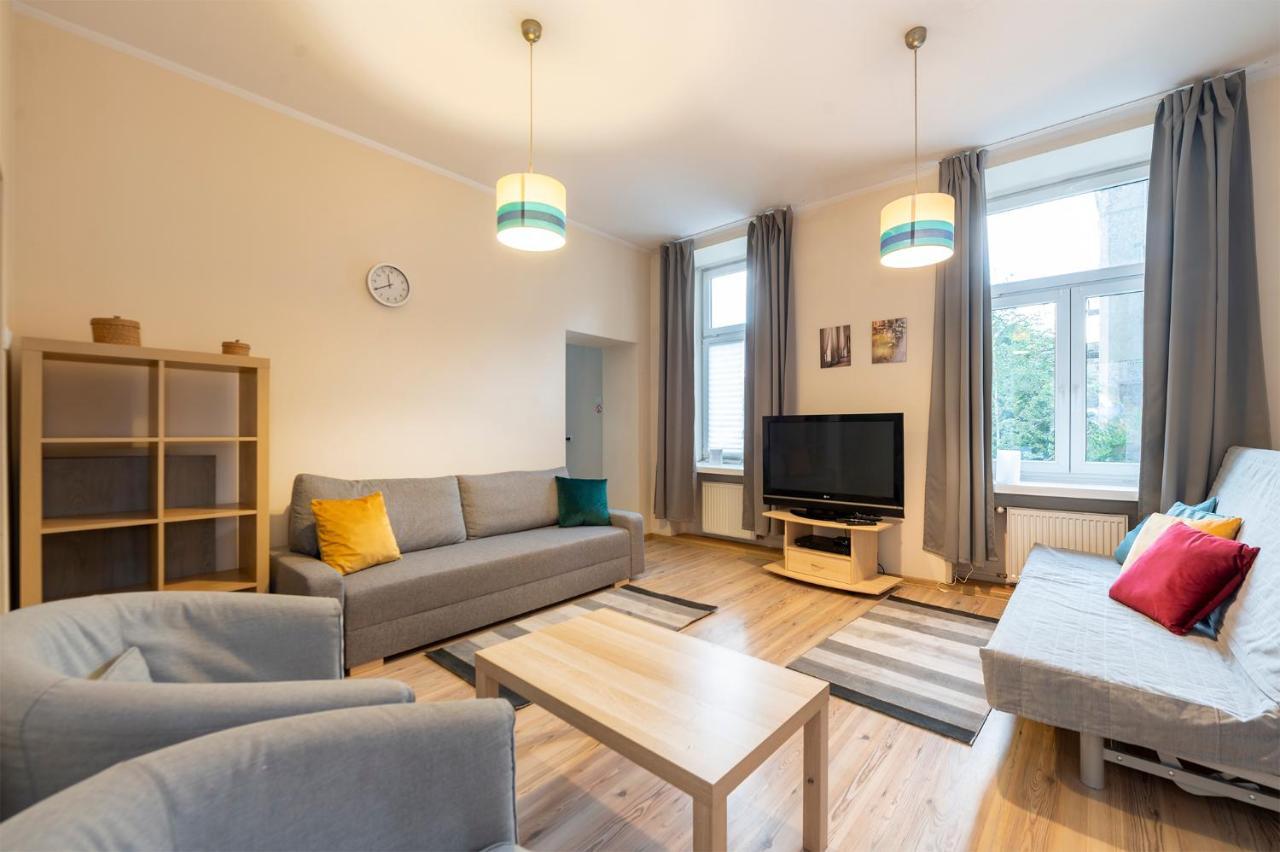 Essence Of Lodz-145M!Central-Secured-Comfy18Ppl!&Freeparking Exterior photo