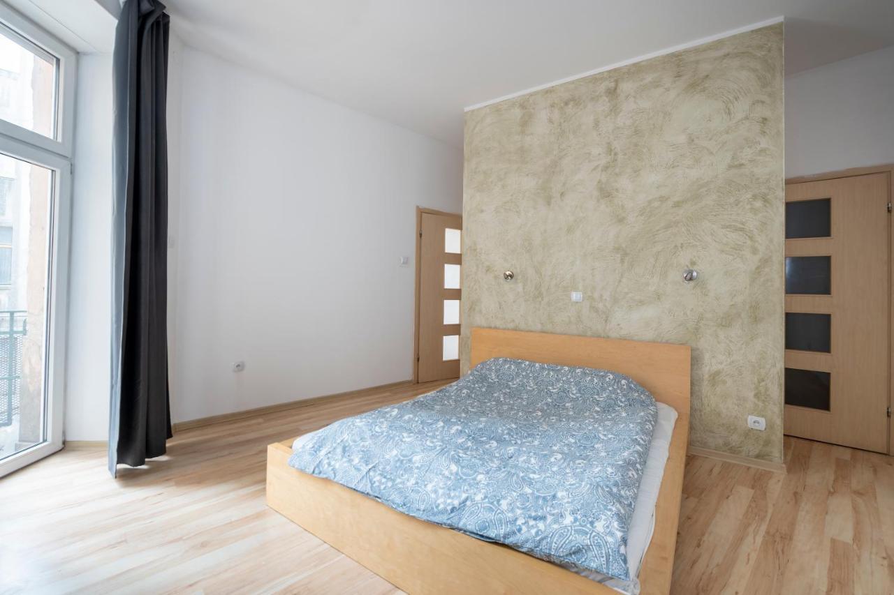 Essence Of Lodz-145M!Central-Secured-Comfy18Ppl!&Freeparking Exterior photo