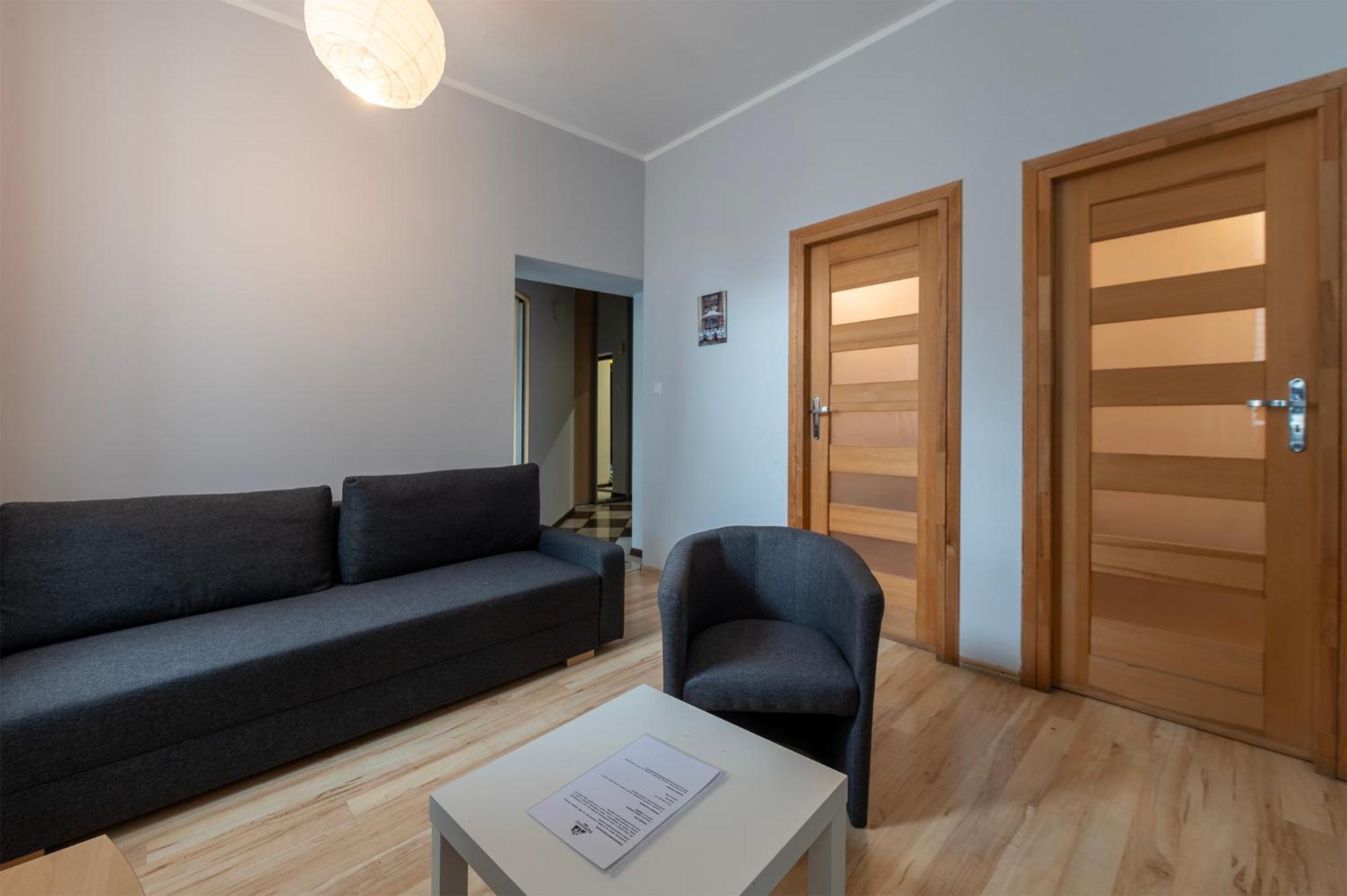 Essence Of Lodz-145M!Central-Secured-Comfy18Ppl!&Freeparking Exterior photo